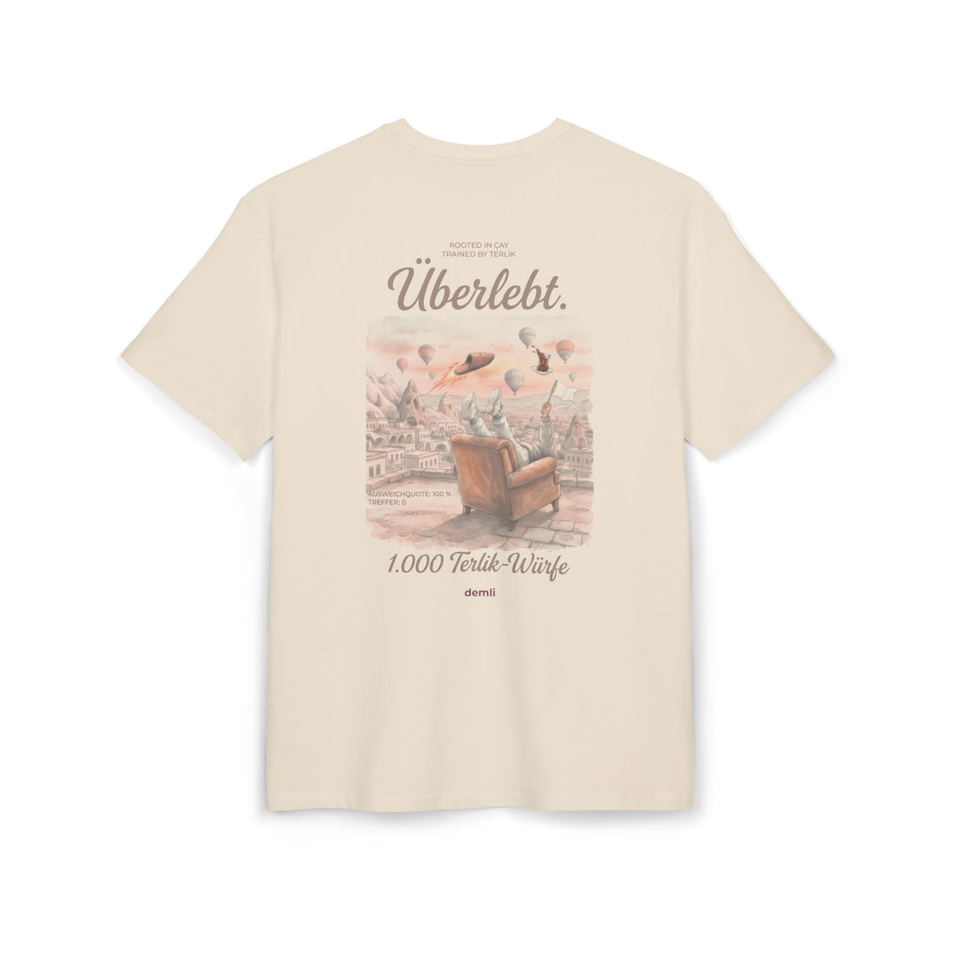 demli – Überlebt. (Survived.) · Oversized Tee